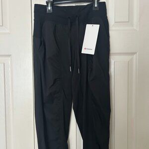 NWT Lululemon Dance Studio Mid-Rise Pant Regular
